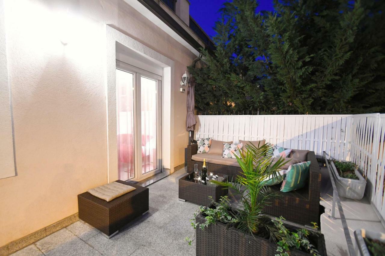 Apartment Libra With Sea View Opatija Exteriér fotografie