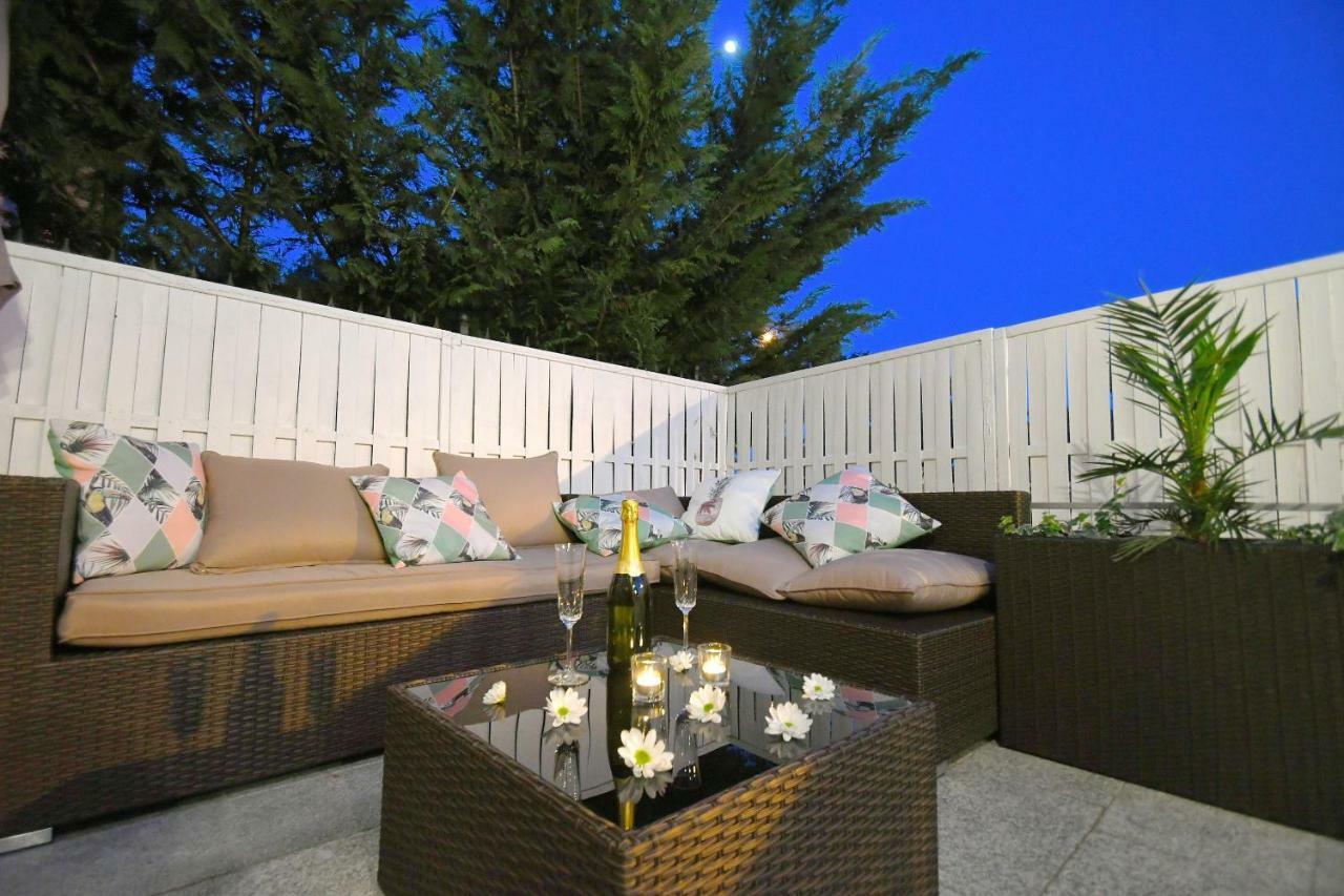 Apartment Libra With Sea View Opatija Exteriér fotografie