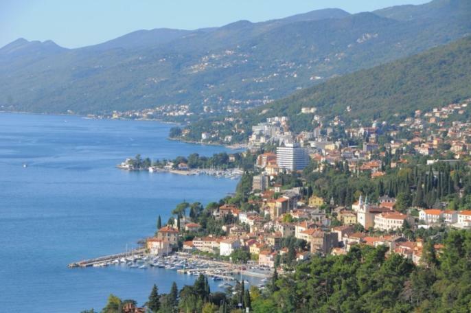 Apartment Libra With Sea View Opatija Exteriér fotografie